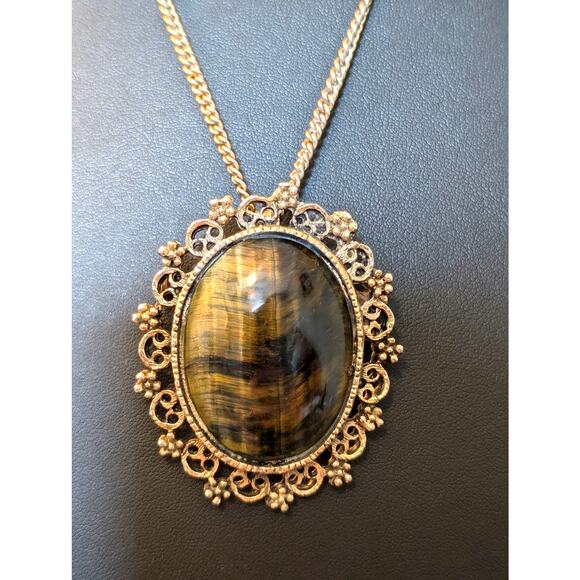 Vintage Tiger's Eye Gemstone Floral Filigree Oval Brooch/Pendant on 12K GF Chain - Picture 7 of 7